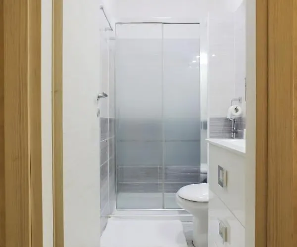 Konukevi Place 2*